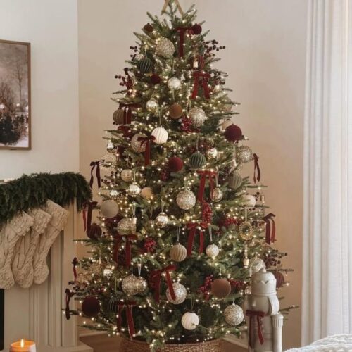 Gorgeous Christmas Decorations to Make Your Home Warm and Festive