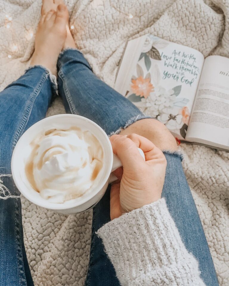 10 Encouraging Bible Verses for Women About God’s Love